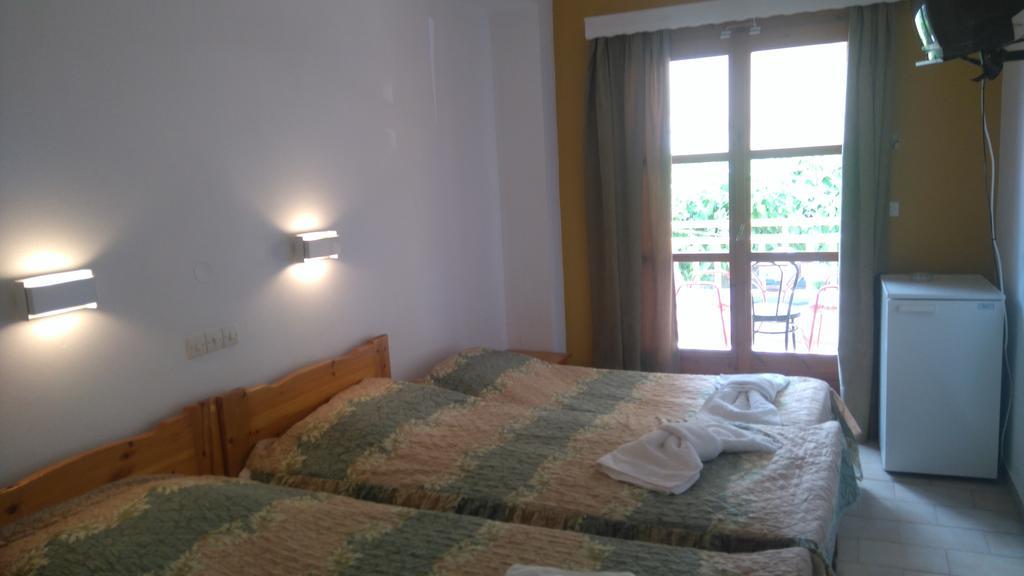 Hotel Aidipsos Loutra Edipsou  ภายนอก รูปภาพ